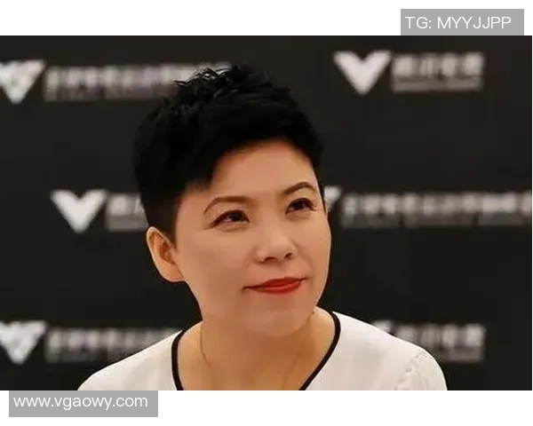 黄秀英专访：从乒乓球新星到传奇教练的辉煌人生回顾